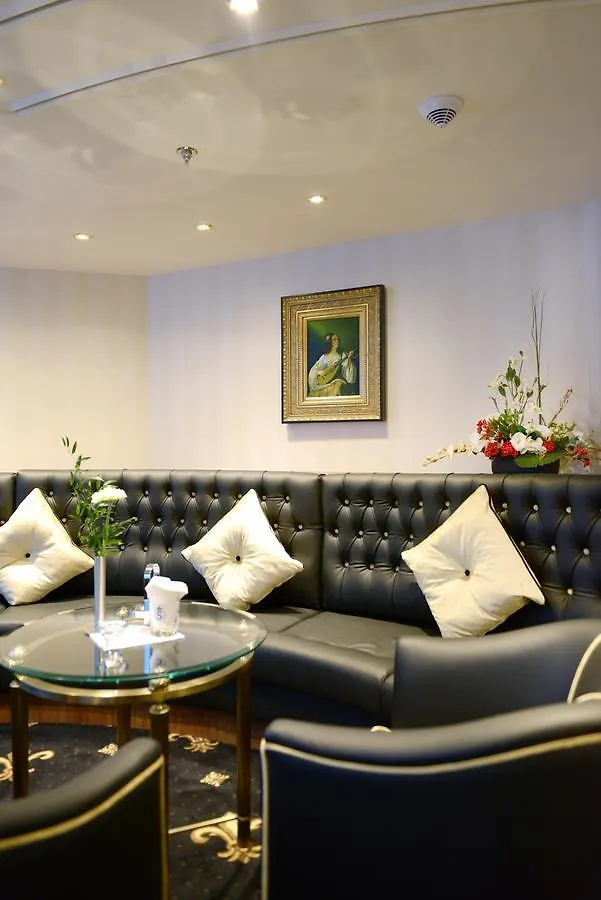 ***** Botel Hotelschiff Ms Jane Austen Bazel Zwitserland